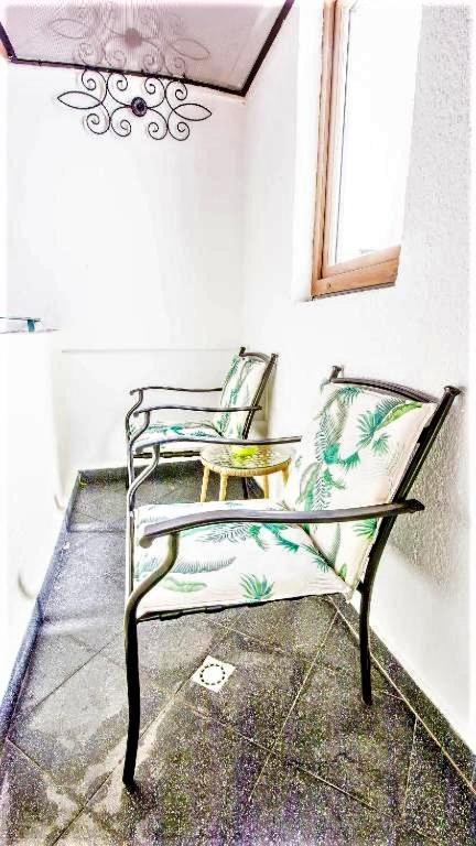 Central Arghezi University Square Apartment Bukares Bagian luar foto